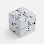 серебристый